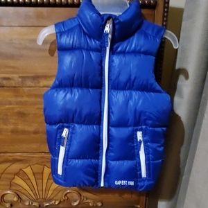 GAP KIDS puffy vest XS